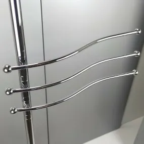 Lampadaire salle de bain – détail porte-serviette réglable